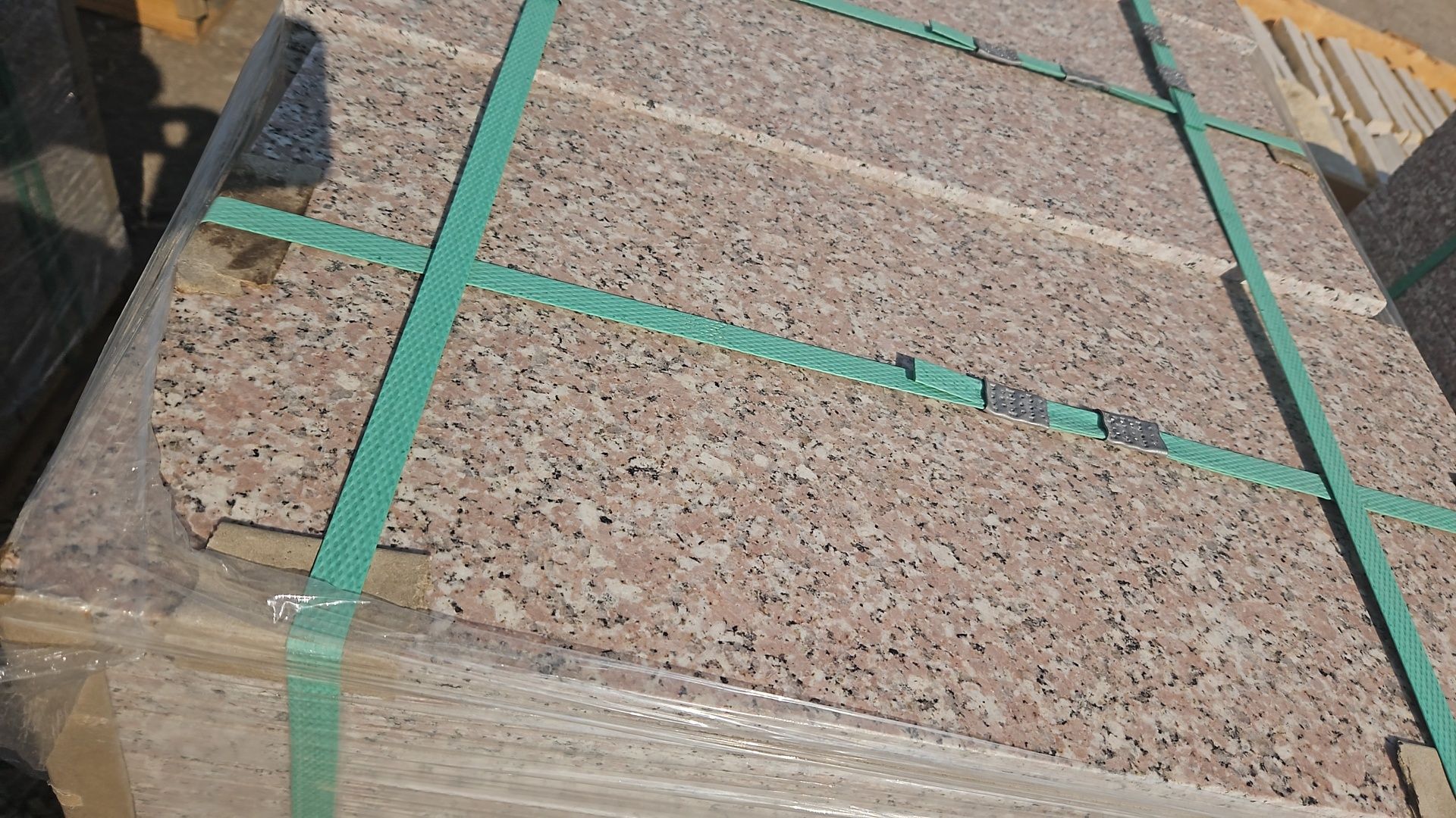 Термолющен гранит 60x30x2