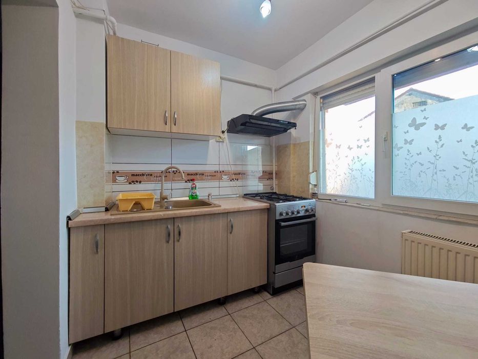 Apartament decomandat, cu o cameră, in zona Buziașului.