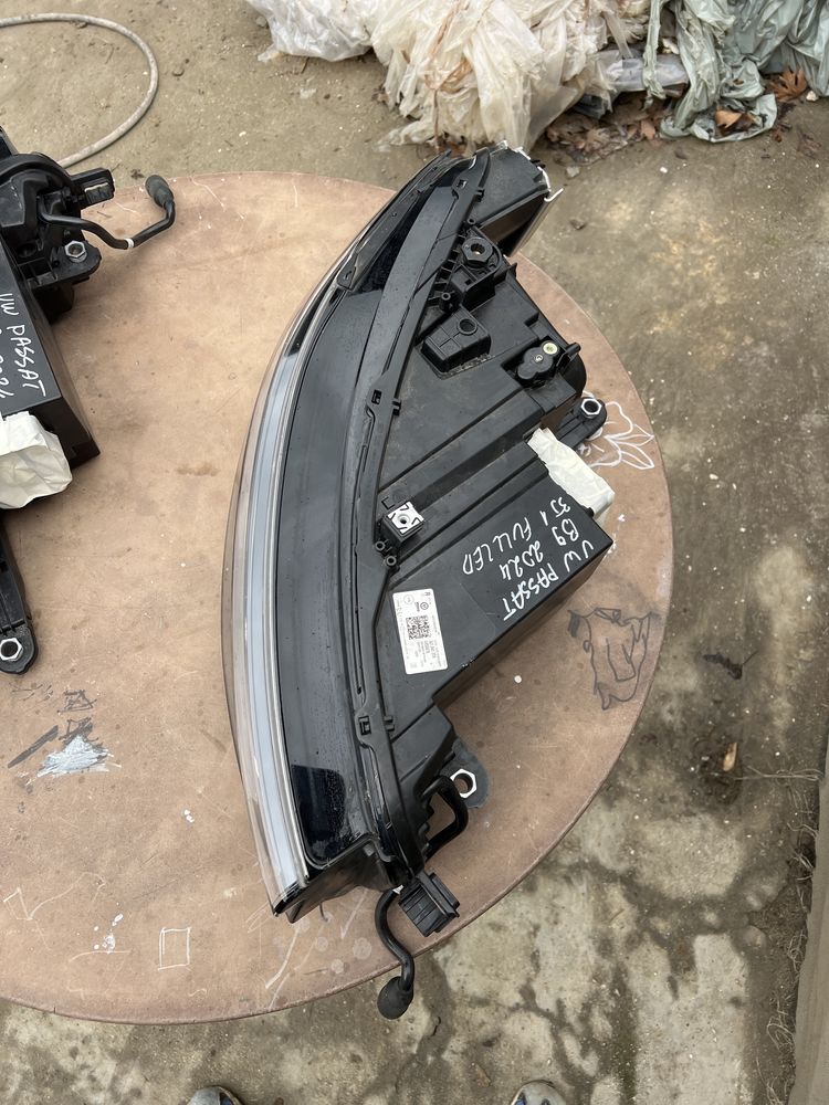 VW Passat B9 3J1 2024 Full LED ляв и десен фар
