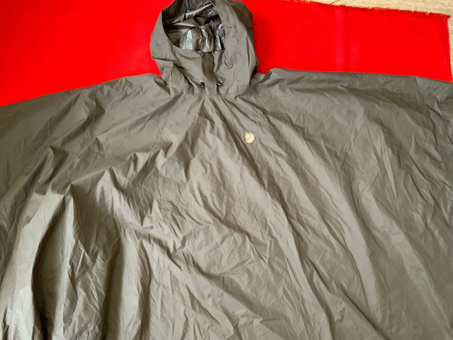 Fjall Rawen-оригинален ловен дъждобран тип пончо