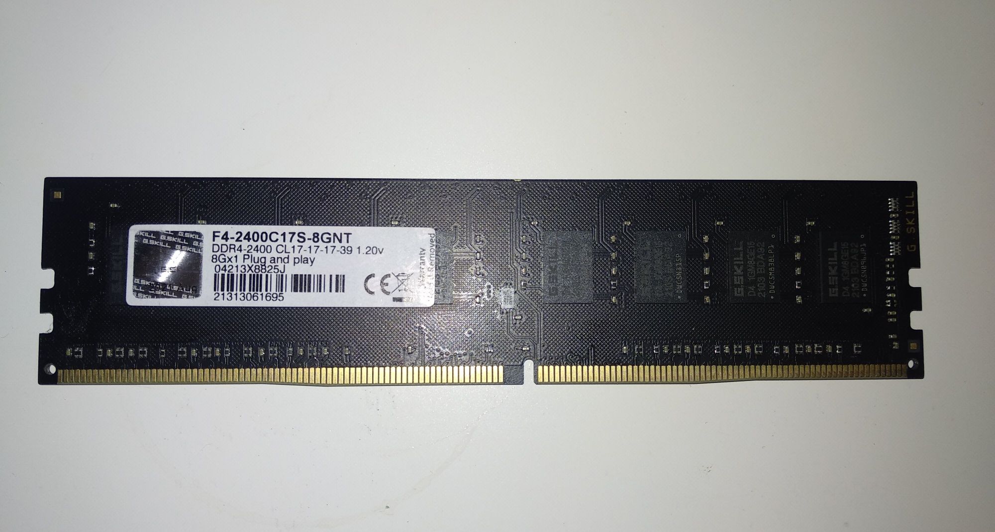 Продам ОЗУ DDR4 8gb, новая