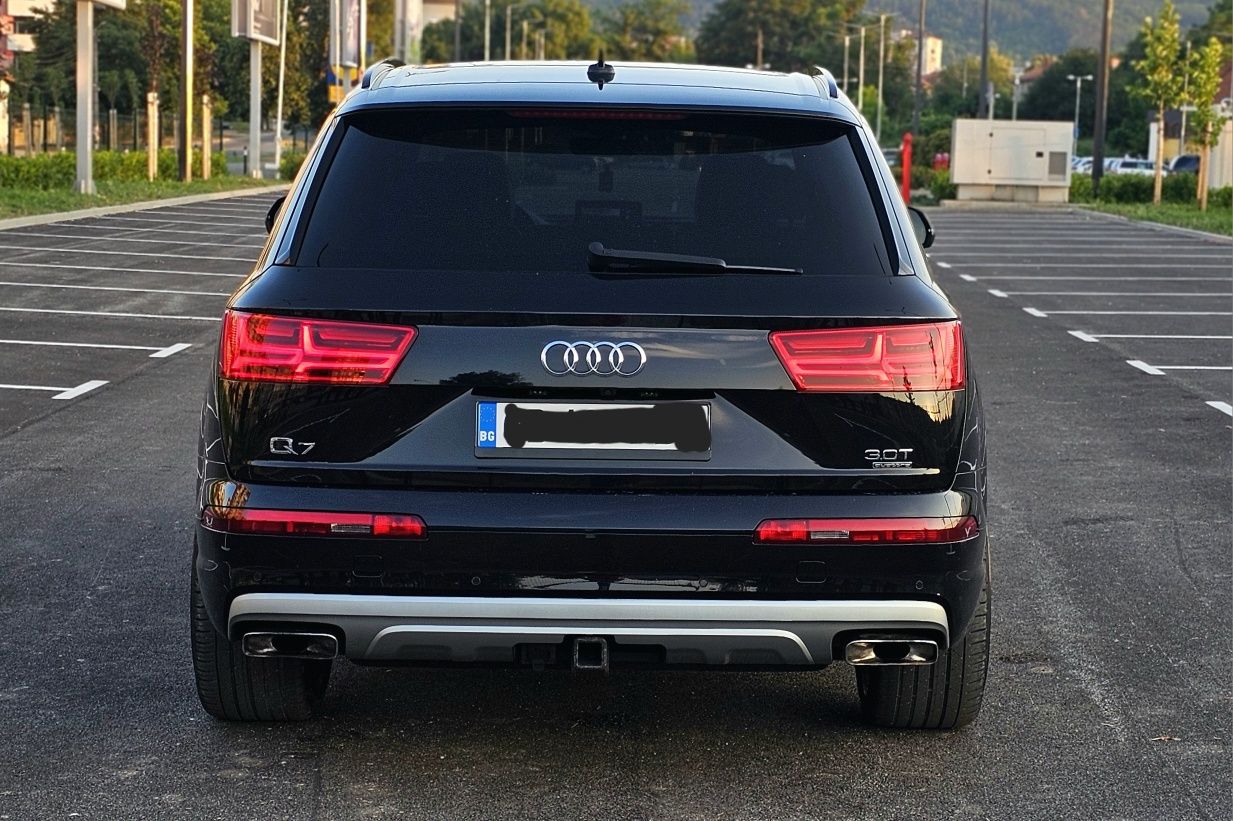 Продавам Audi Q7 Sline 3.0tfsi