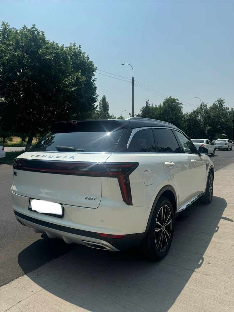 Продаю Nissan Venucia 2021