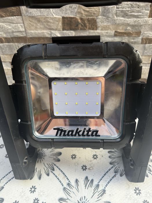 Акумулаторен фенер MAKITA DEADML805, 14,4 / 18 V,