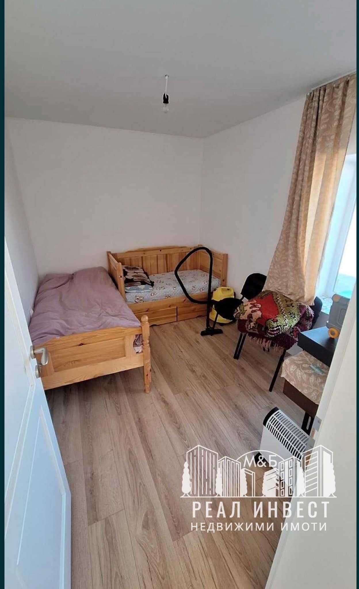 Продавам къща в с. Добрич