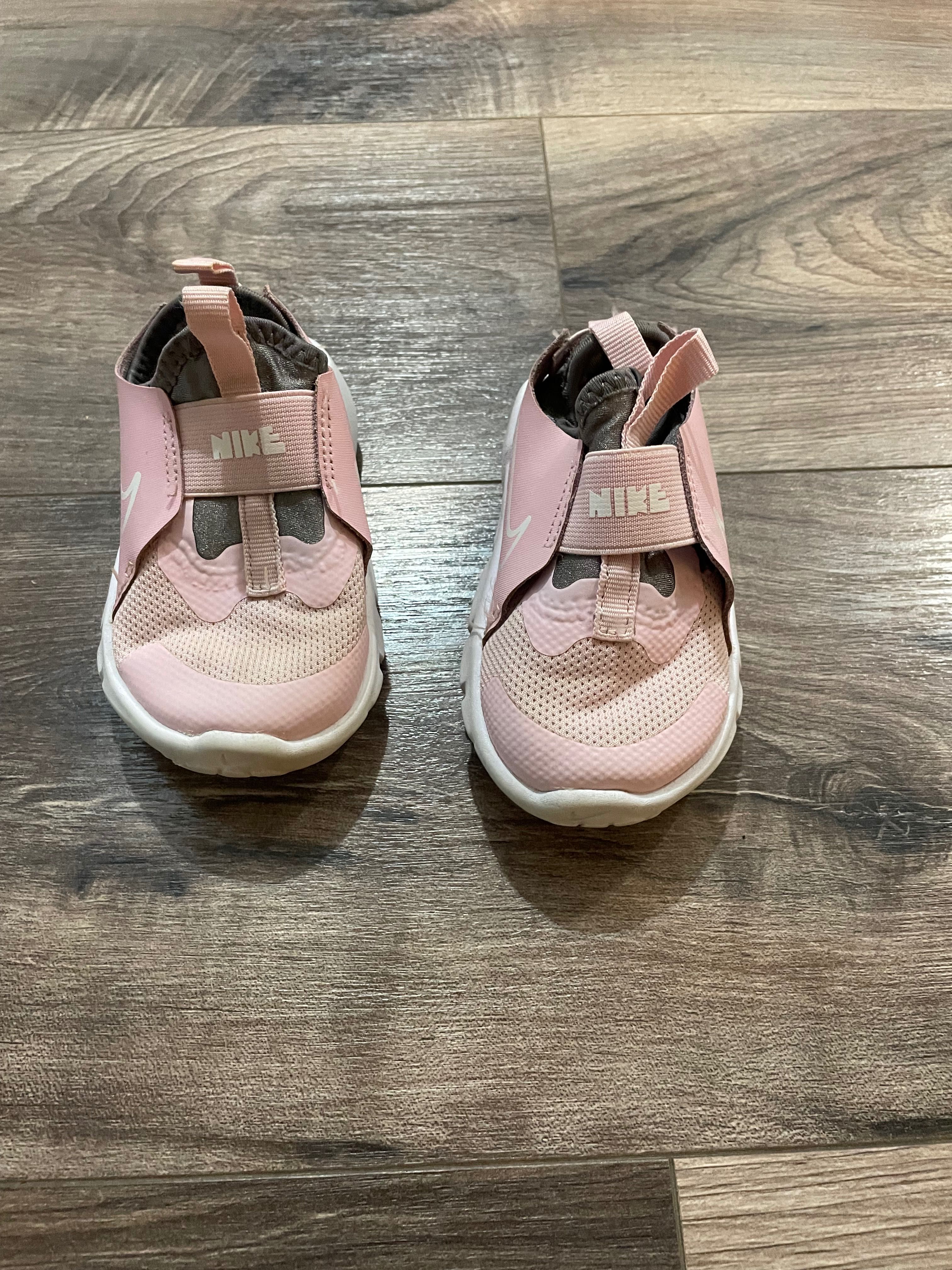Papuci fetite Nike, marime 22
