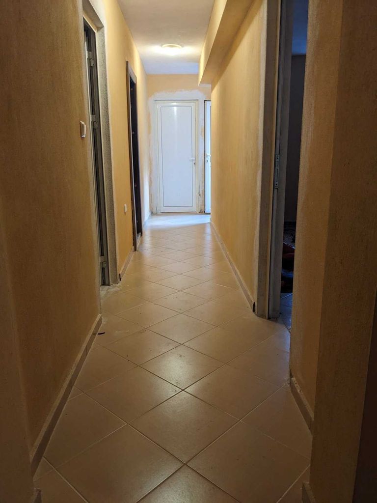 Продава се Къща в Карлово - 245 кв.м за 1307 €/кв.м - Снимка #8