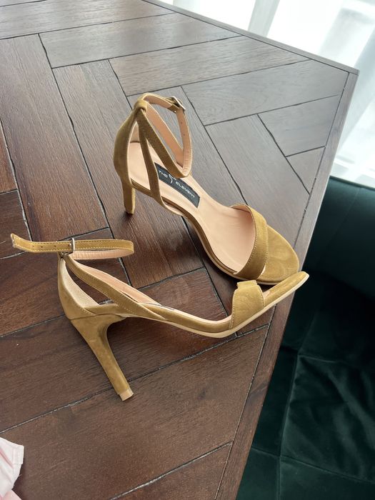 Sandale camel The 5th element