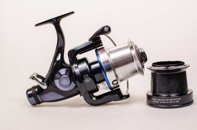 Mulineta XZ10000,  long cast, baitrunner si 10 rulmenti crap si somn