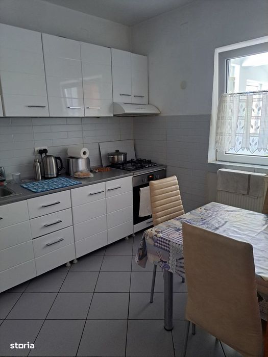 Casă P+M în Sântandrei cu 4 dormitoare 2 băi, living, bucătărie, garaj