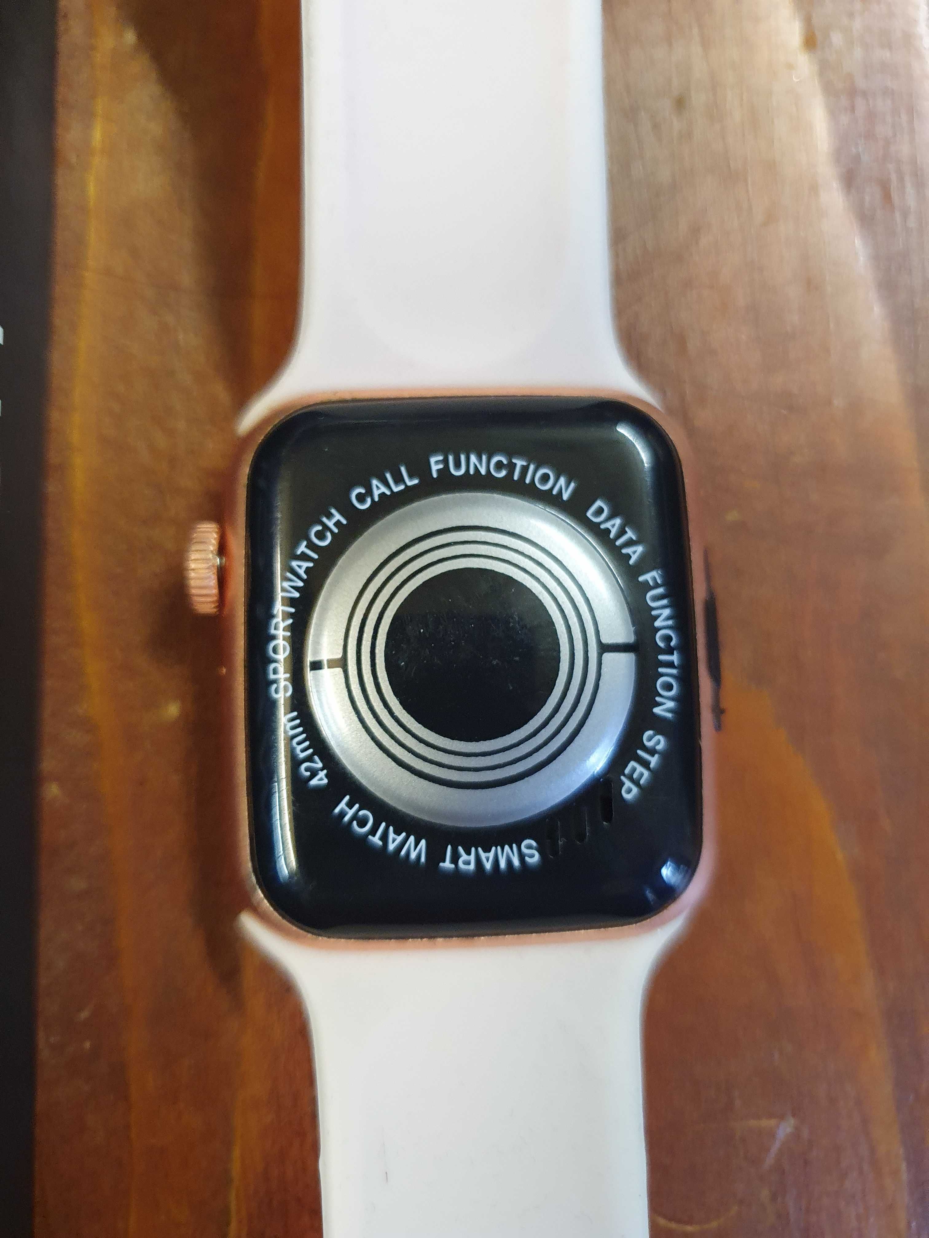 Смарт часовник / Smart Watch K10
В отлично  състояние