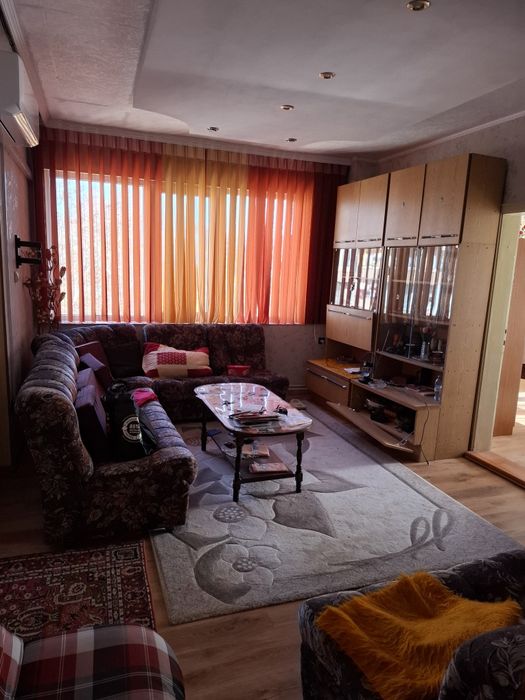 Апартамент в района на Културен дом