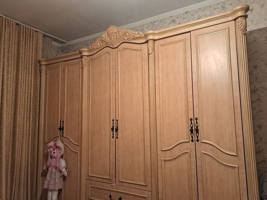Спальный гарнитур