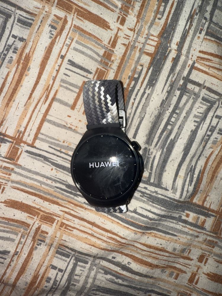 Продавам Huawei watch 5 46mm