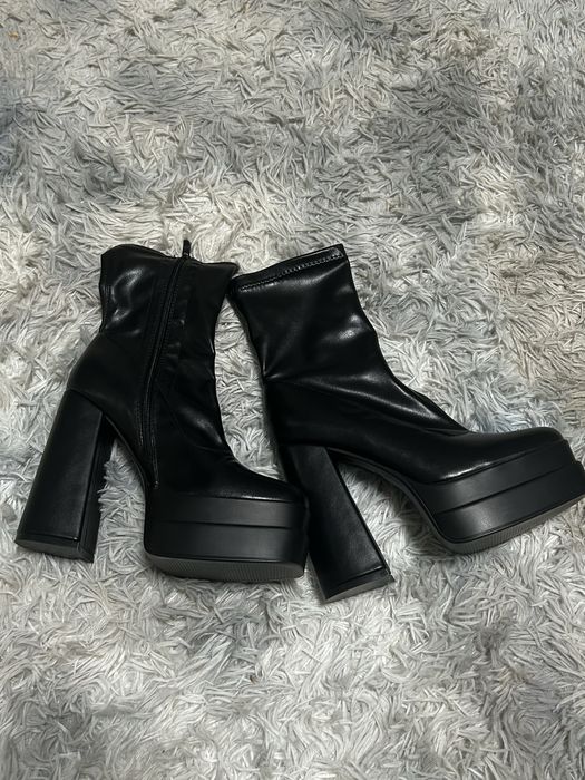 Продам ботильоны