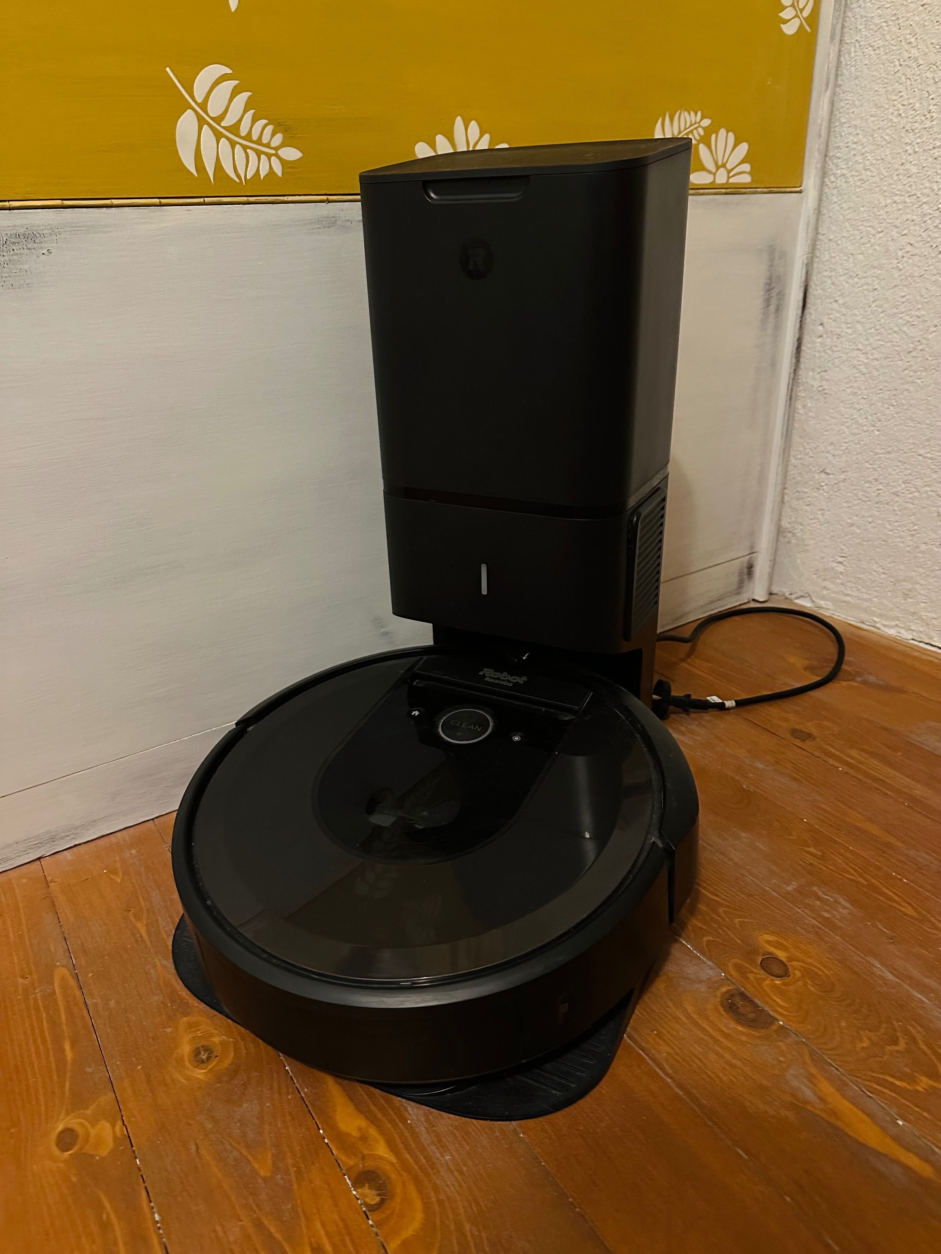 Прахосмукачка робот IROBOT ROOMBA I7 black i715840