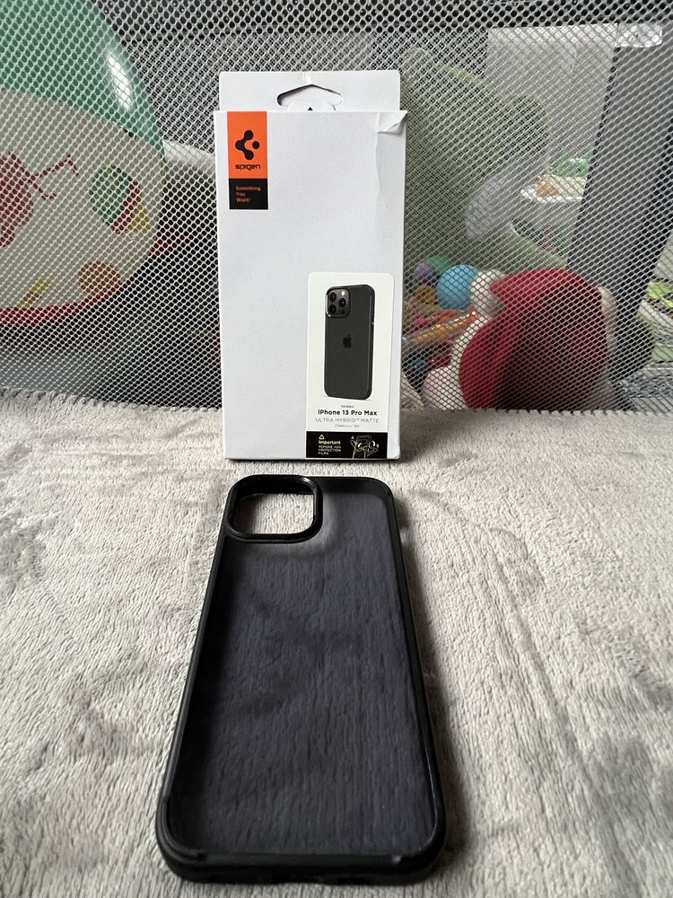 Iphone 13 Pro Max husa Spiegen Ultra Hibrid Mat black