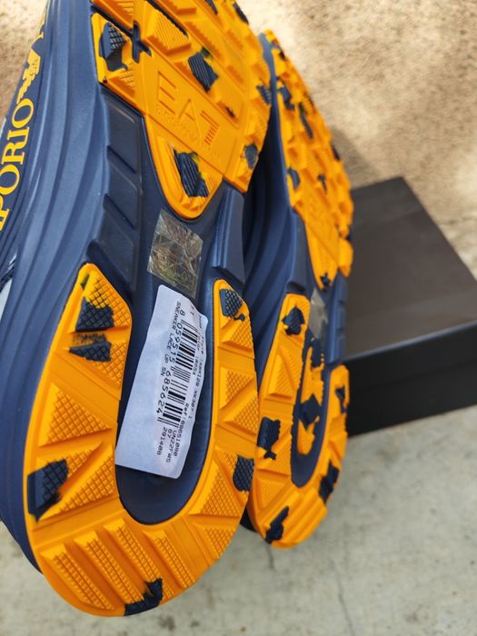 Adidași EA7 Emporio Armani