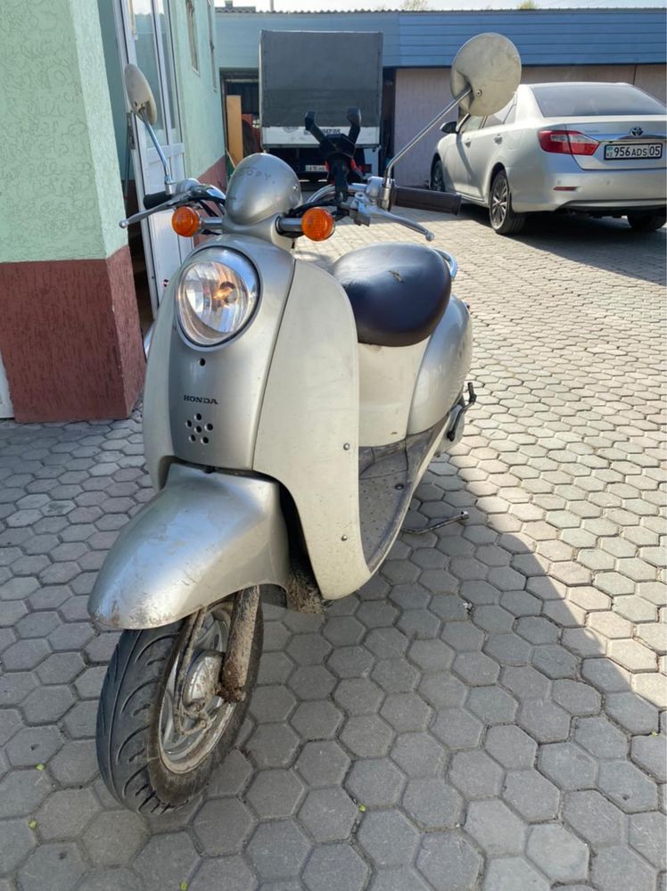 Мопед Honda scoopy