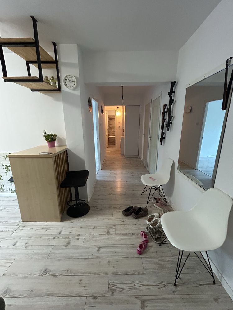 Vand  apartament 3 camere Calea Rahovei