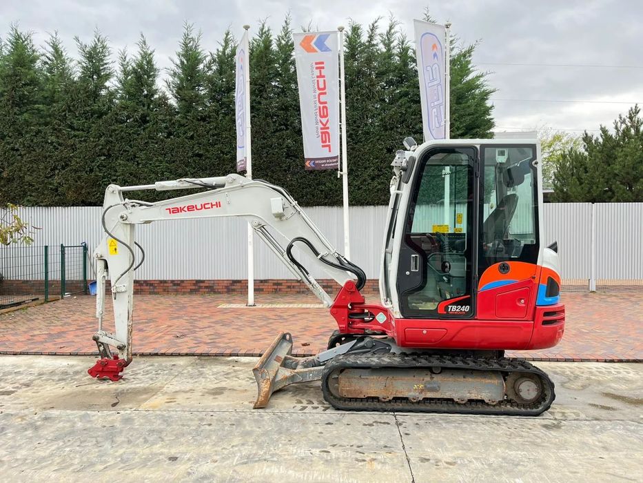 Takeuchi TB 240