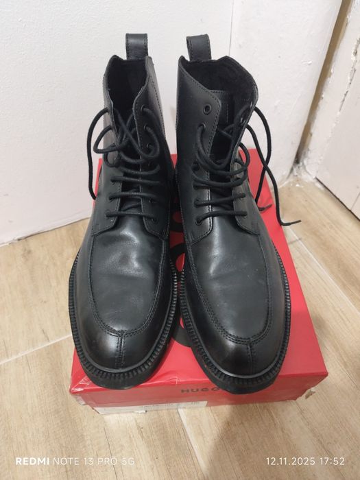HUGO - оригинални мъжки боти