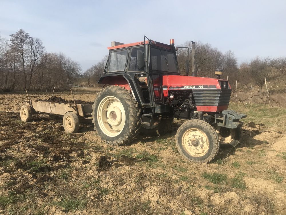 Tractor universal 643