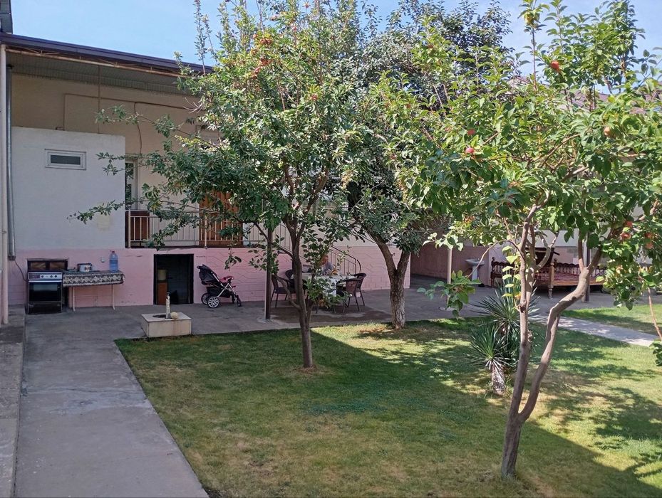 СРОЧНО!!! Продается Ипакчилик 5,7 соток Фасад 20×30 Хоналар сони 7 та