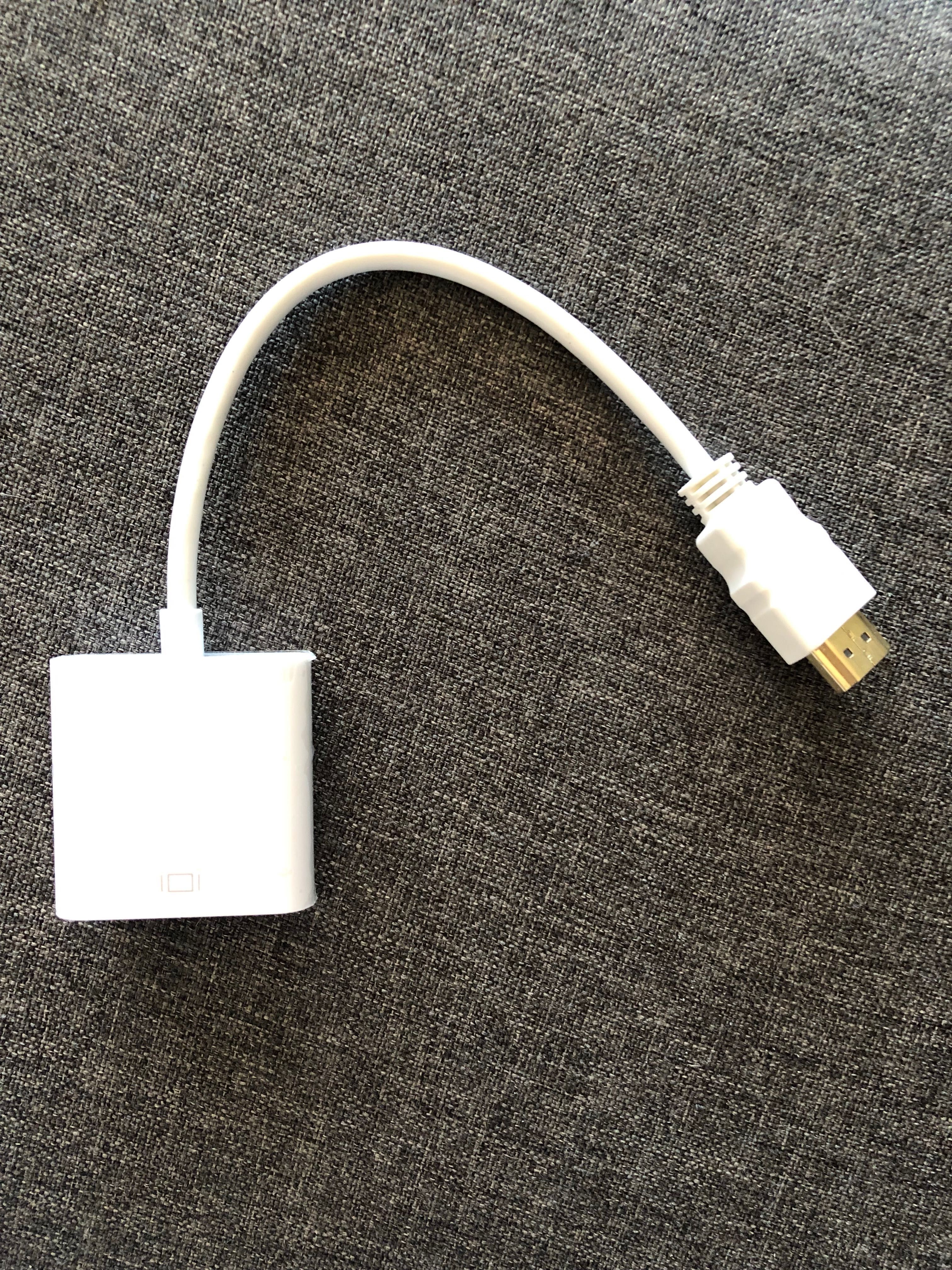 HDMI to VGA черна и бяла.
