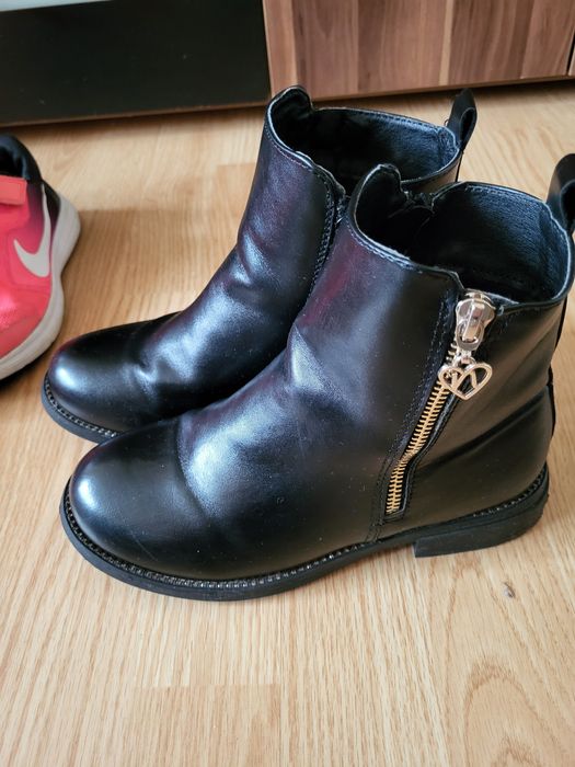 Ghete fata 35 3-4 purtari