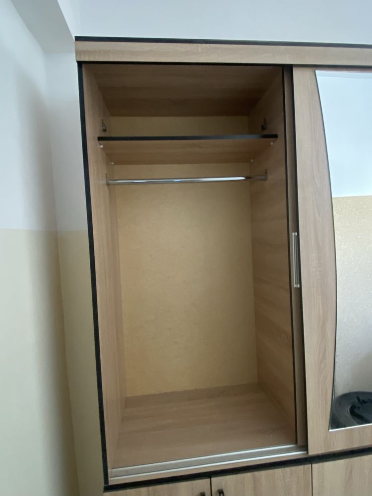 Шкаф новый в хорошов состояний
