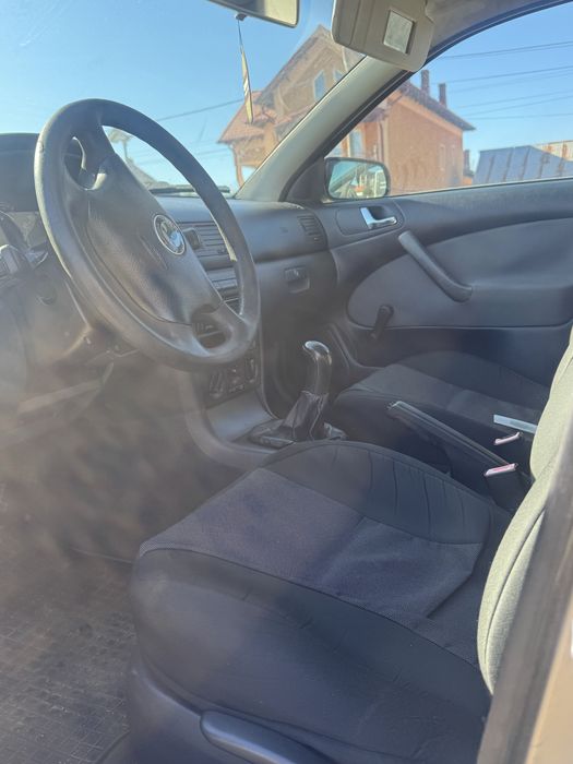 Vand pentru piese skoda octavia 2005 1.9