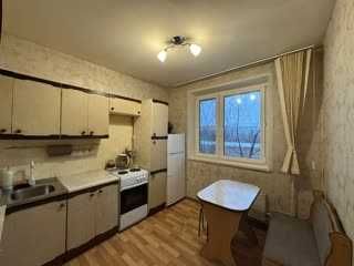 Продается квартира в кирпичном доме с закрытым, ухоженным двором