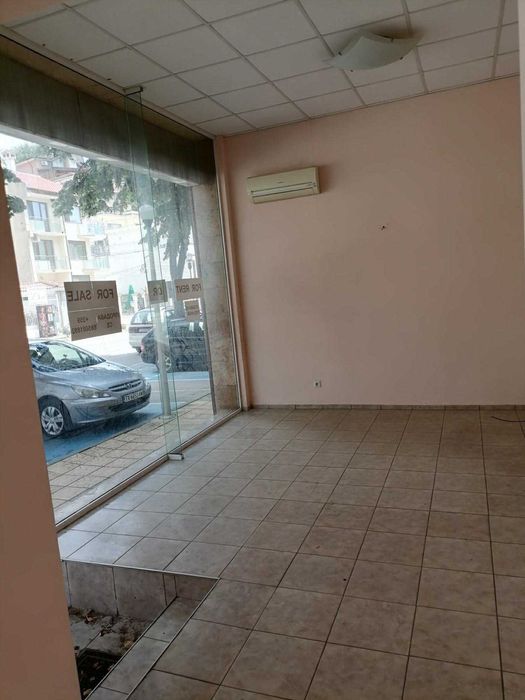 Магазин в град Балчик