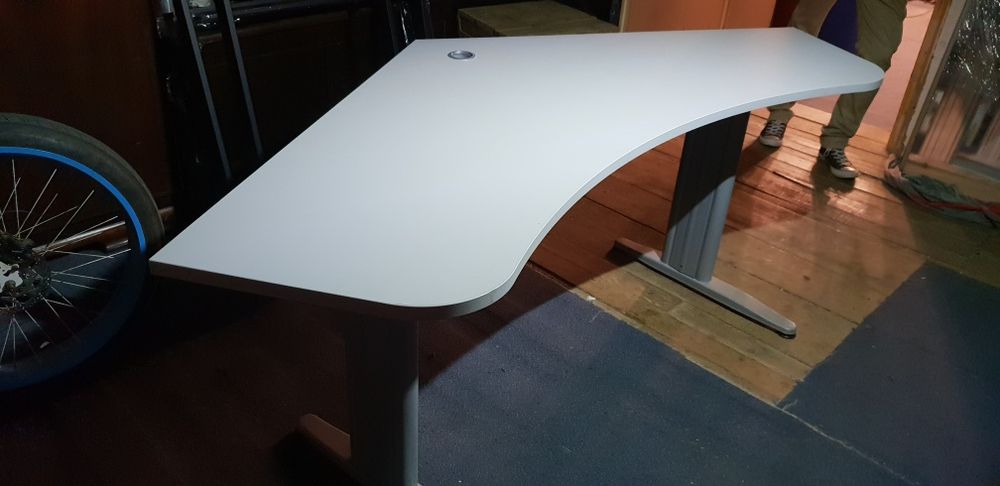 РАЗПРОДАЖБА / ЛИКВИДАЦИЯ на офис оборудване "ORT" - бюро бюра