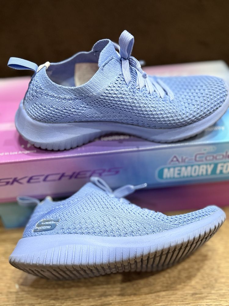 Кросовки «skechers”