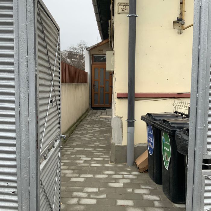 Vând apartament cu 1 cameră la casă