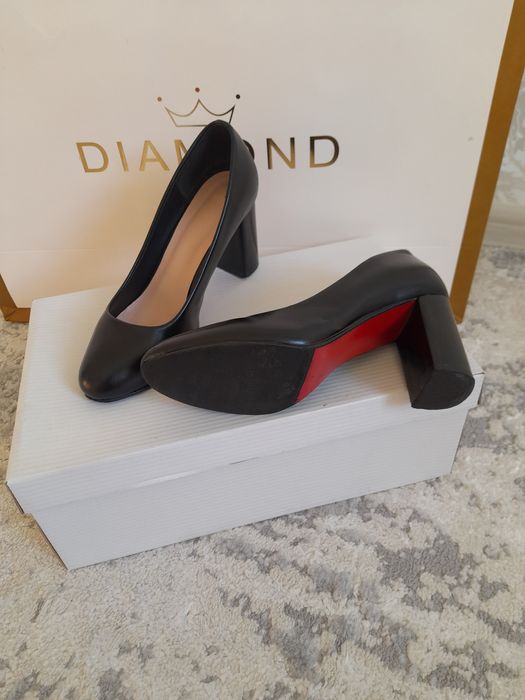 Классический чёрный туфли