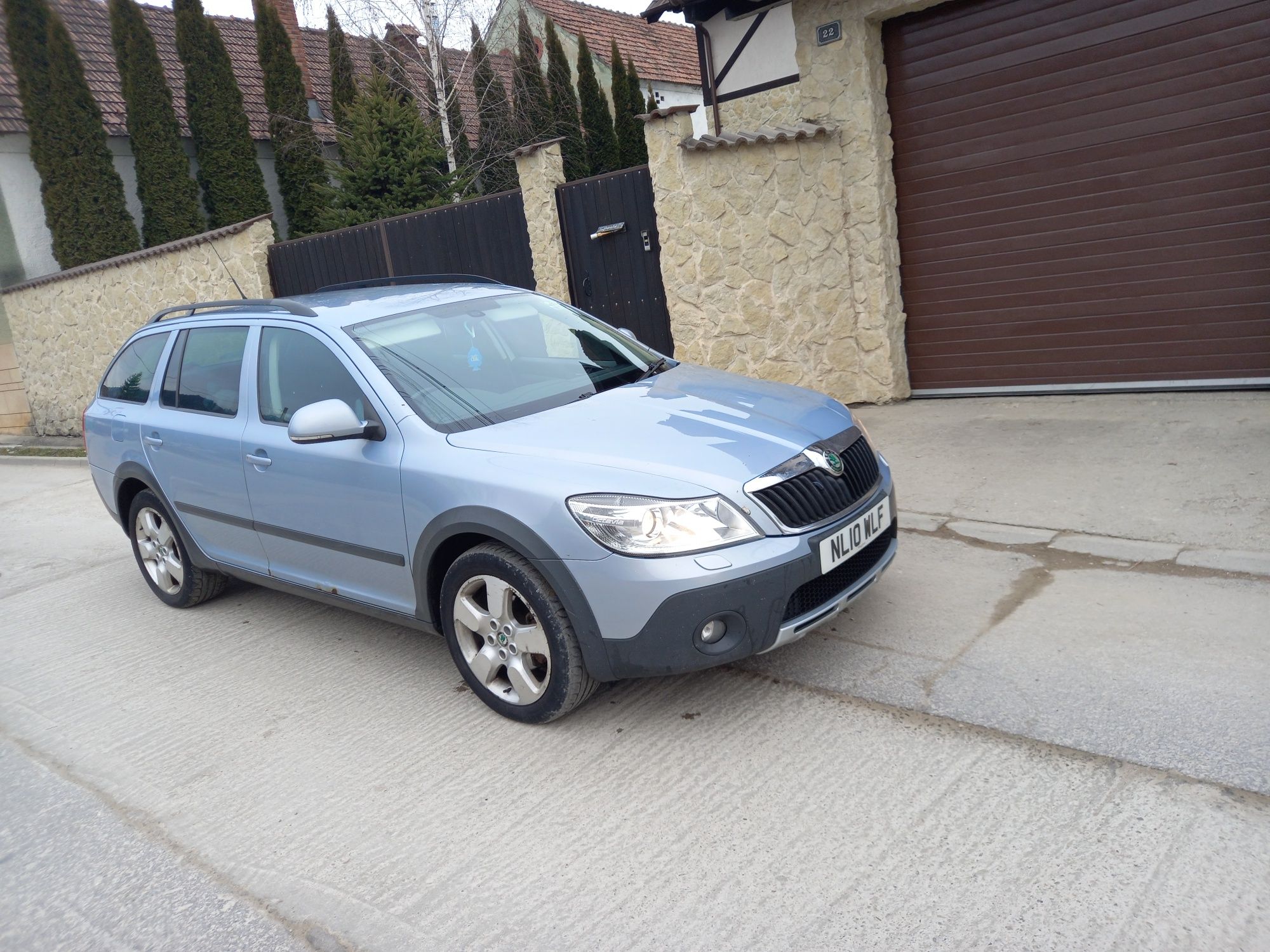 Dezmembrez ,piese,usa,usi skoda octavia 2,octavia 3,scout clh,bkc,bxe,