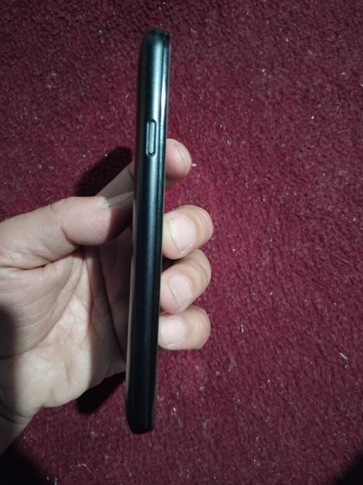 Продам телефон хуавей сенсорный