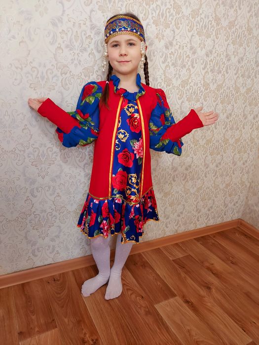 Продам русский национальный костюм.  Также к нему черевички.