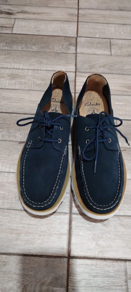 Pantofi Clarks Nr 43