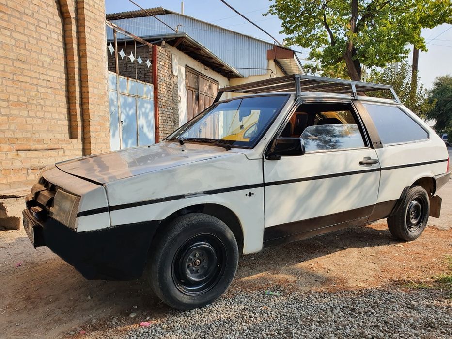 Lada 2108 stochna sotiladi