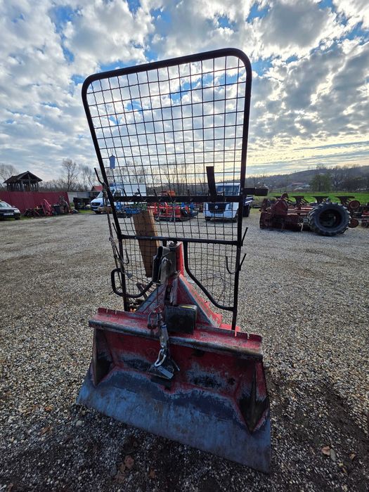 Troliu forestier in tiranti la tractor TAJFUN 4t cu piese originale