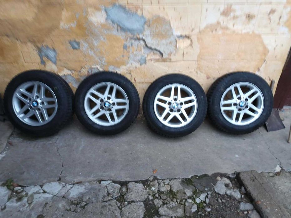 Зимни гуми с джанти БМВ 195/65/15