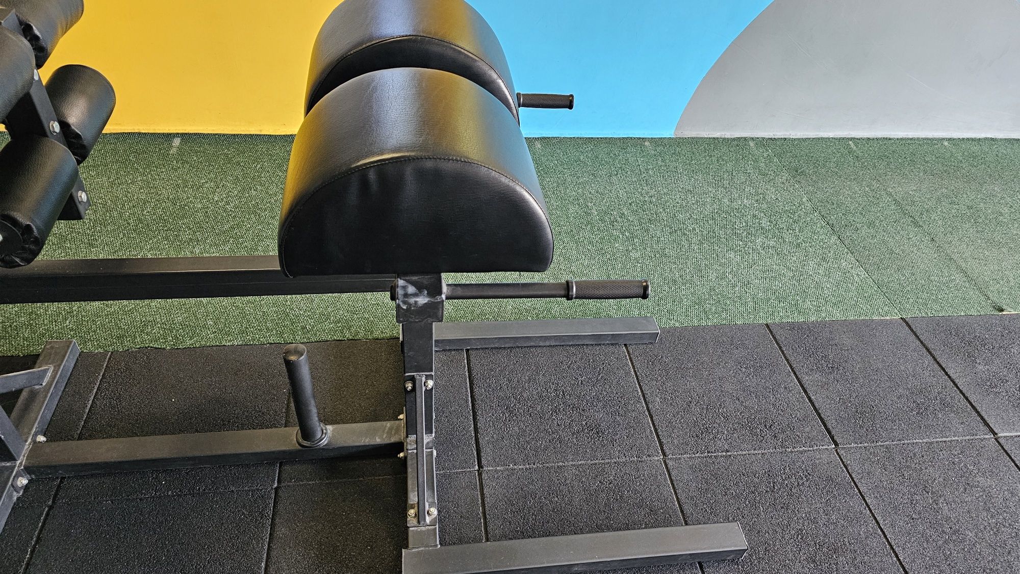 GHD пейка, Glute ham developer, Машина за развитие на задни бедра