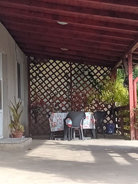 Casă de vânzare!
