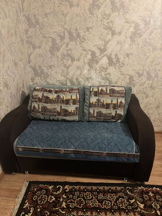 Мини-диван и кресло