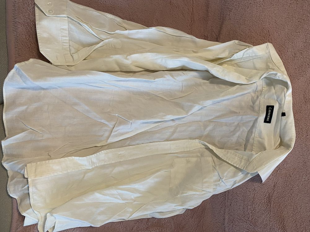 Vand camasi in stare buna masurile 39 - 42