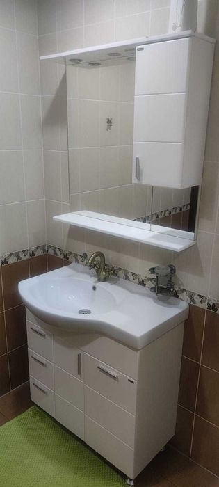 Продам мебель в ванную комнату
